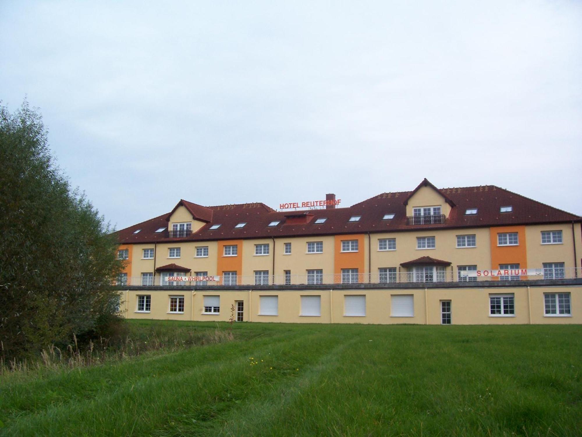 Hotel Reuterhof Reuterstadt Stavenhagen Exterior foto
